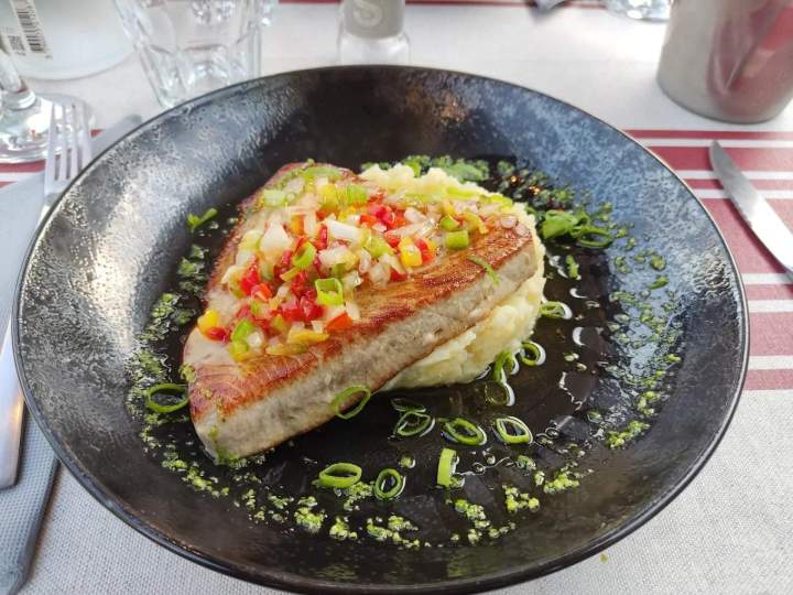 Restaurant insula l'isle sur la sorgue dos de cabillaud
